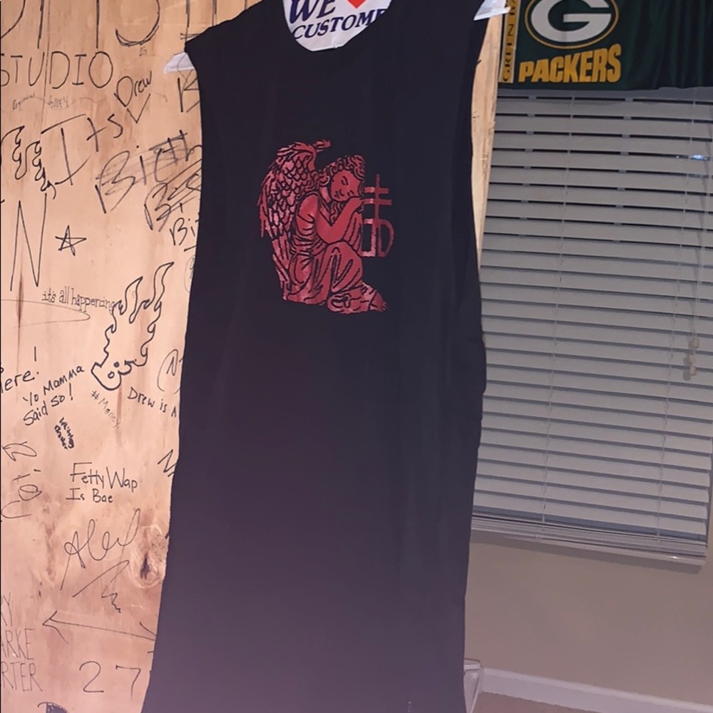Drop dead sleeveless shirt.